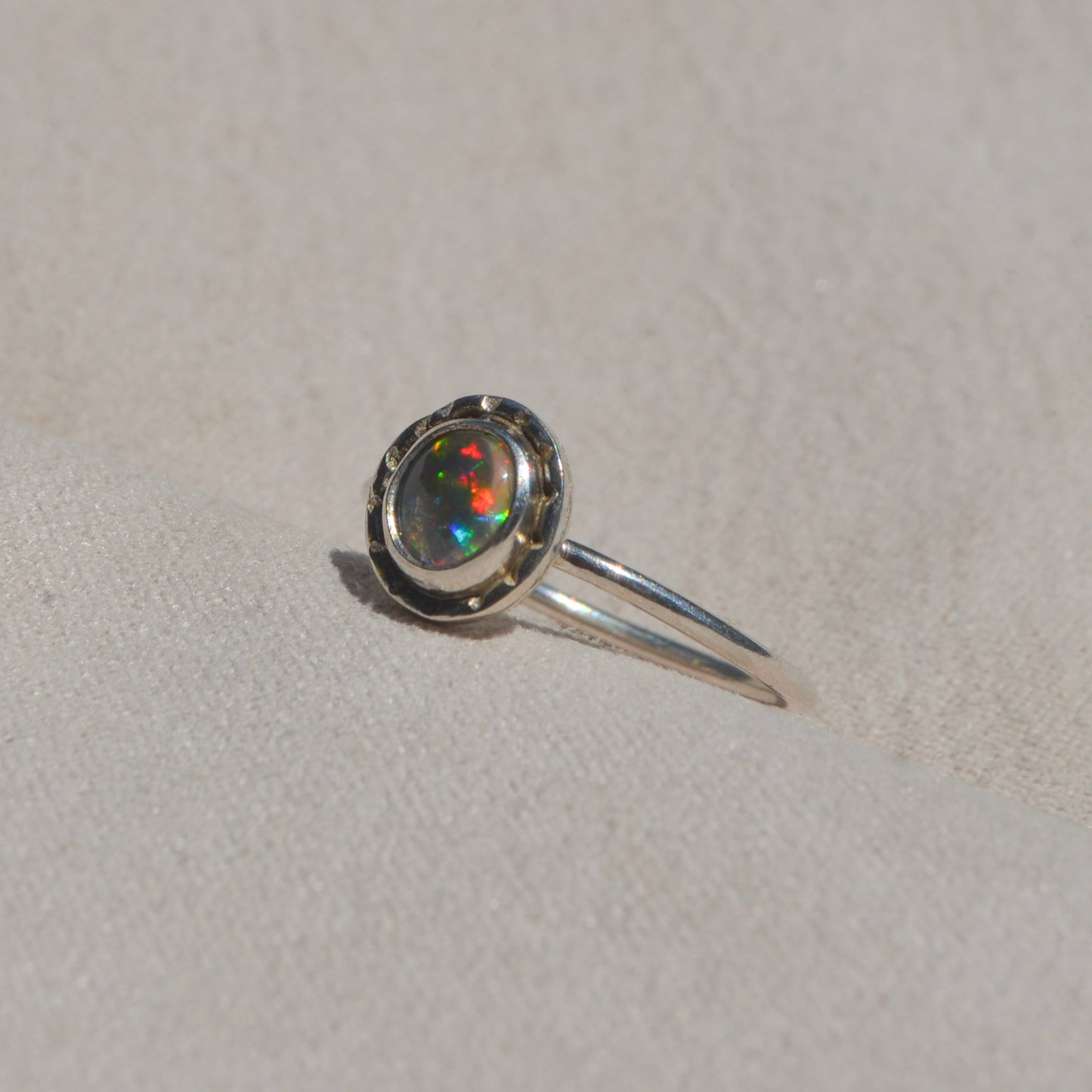 Anillo Diseño Aura de Ópalo Mexicano