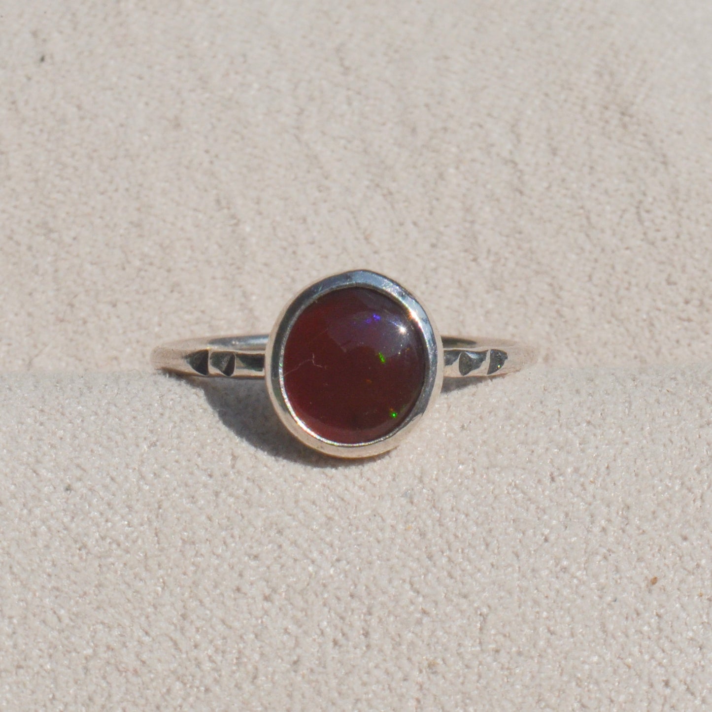 Anillo Diseño UNIVERSO con Ópalo de mexicano