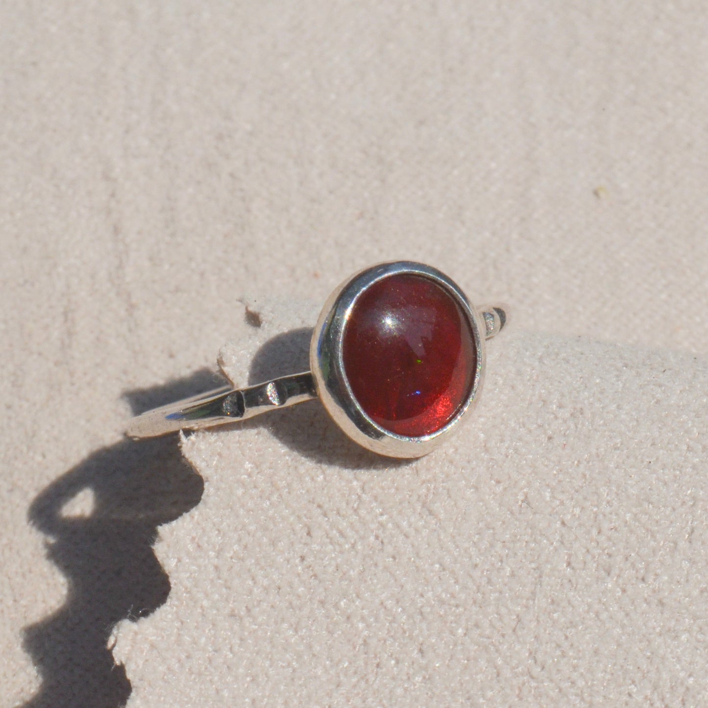 Anillo Diseño UNIVERSO con Ópalo de mexicano