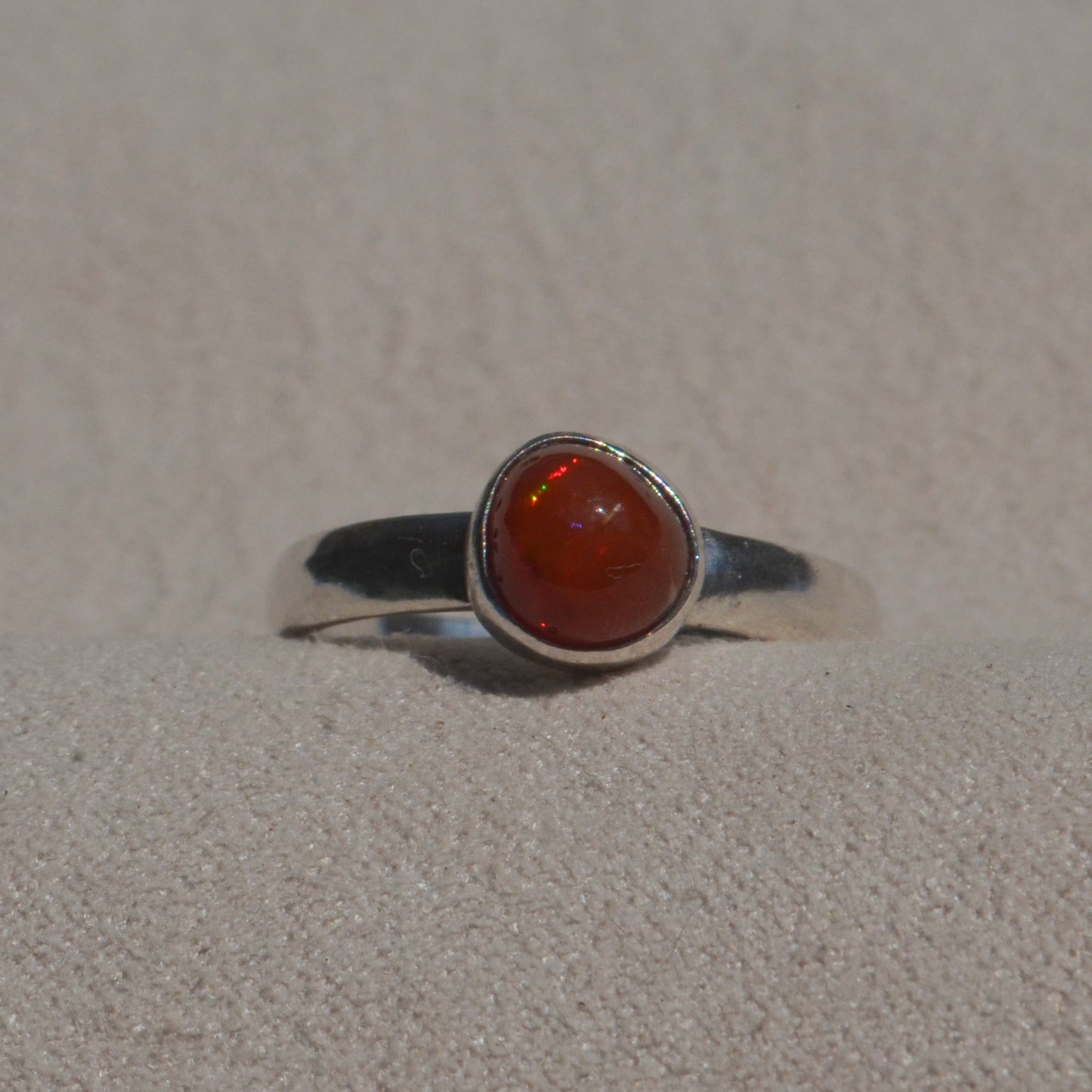 Anillo ESENCIA con Ópalo de Fuego