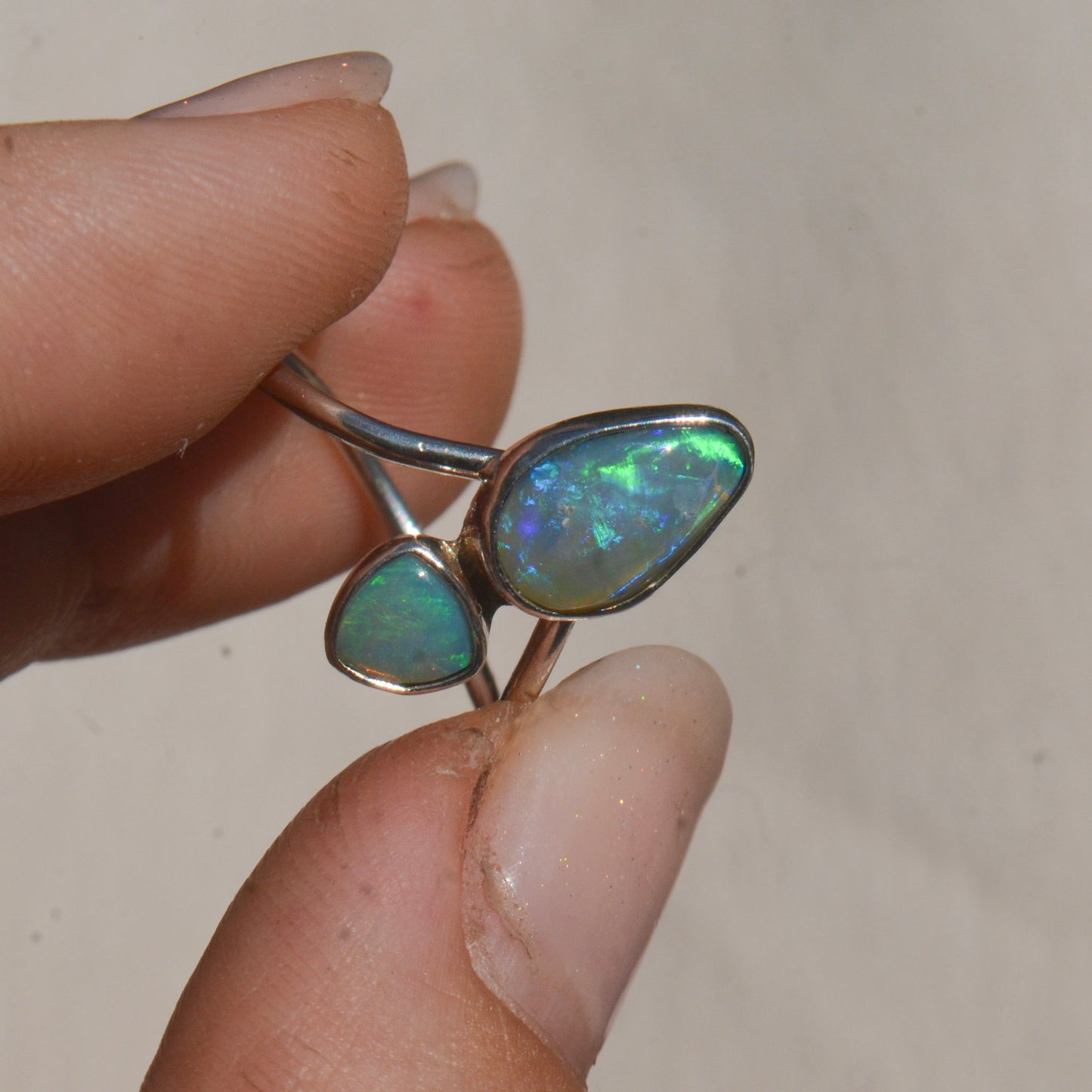 Anillo Diseño DIOSA con Opalos Australianos