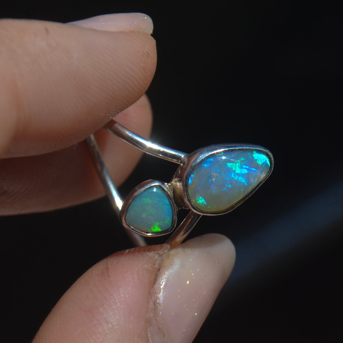 Anillo Diseño DIOSA con Opalos Australianos