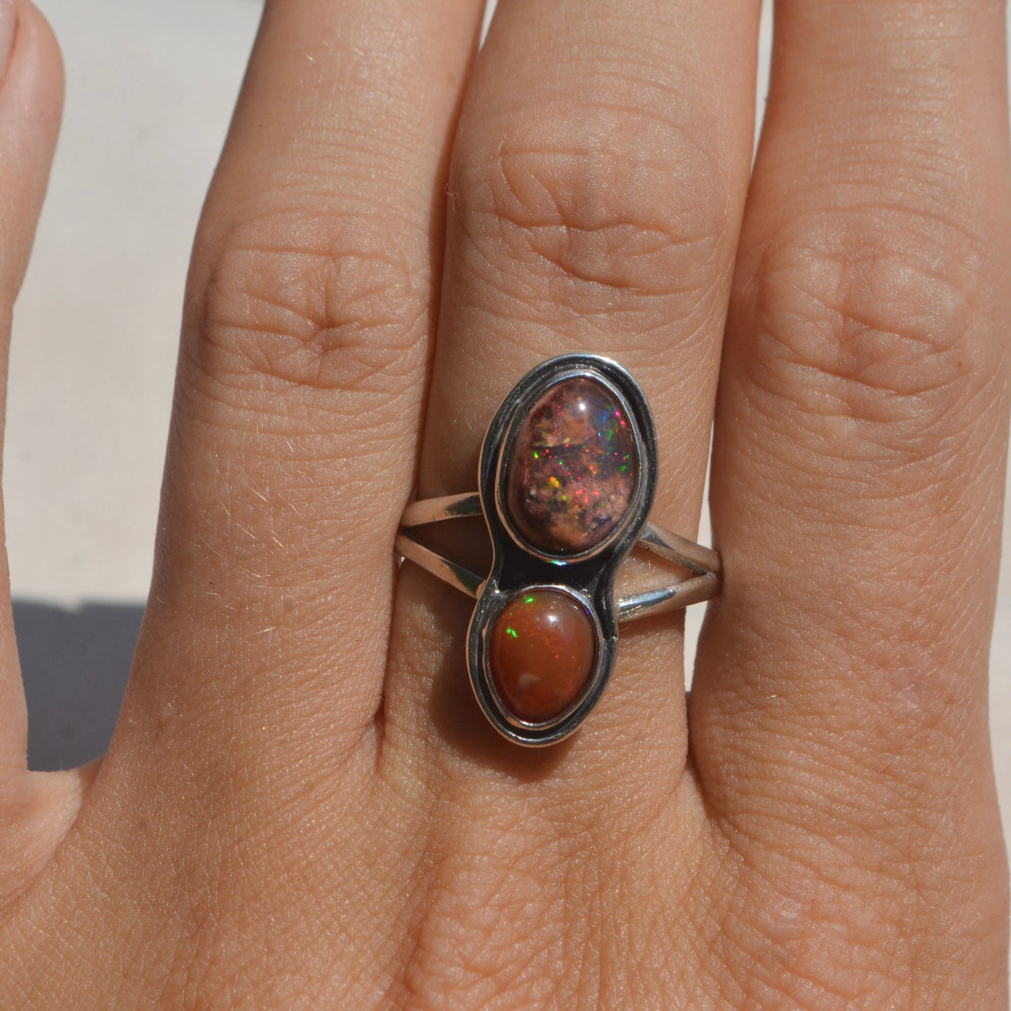 Anillo Doble Aura con Opalos mexicanos