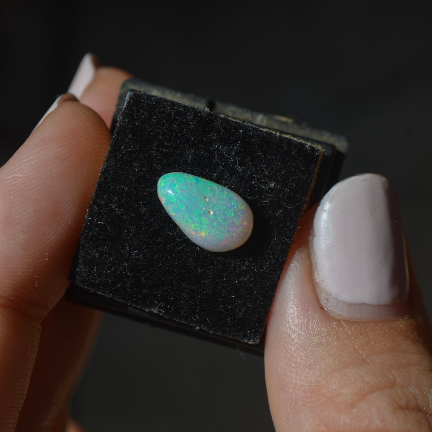 Anillo Intuición – Diseño Personalizado con Ópalo