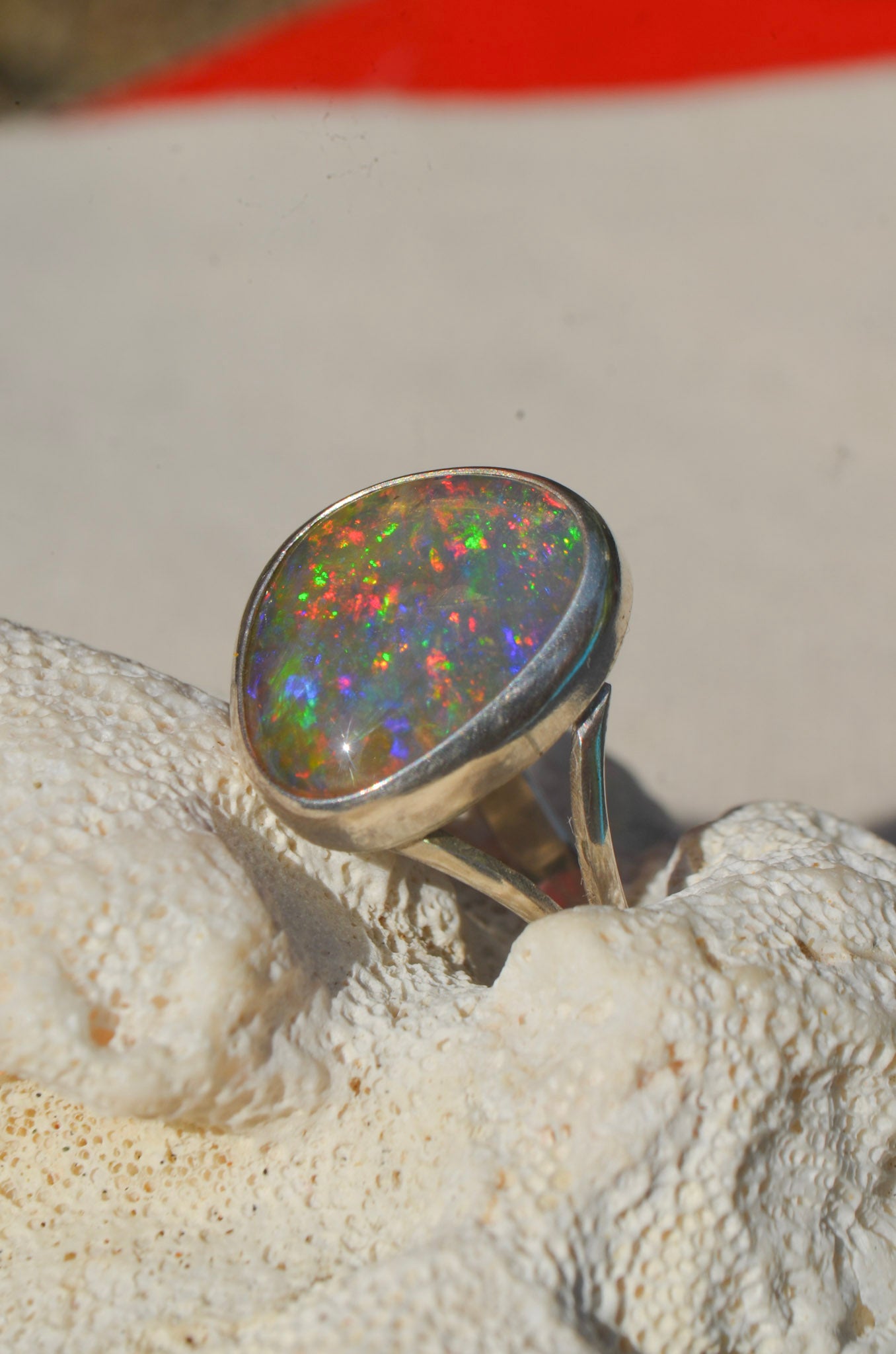 Anillo ESENCIA en V Ópalo mexicano