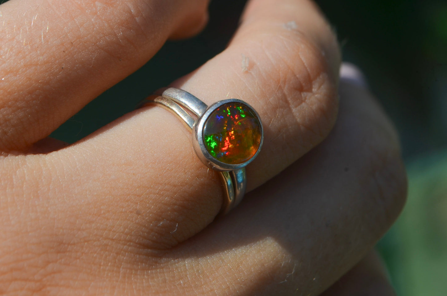 Anillo LIGERA con Opalo
