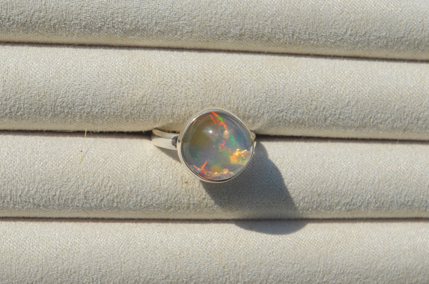 Anillo ESENCIA con Opalo mexicano