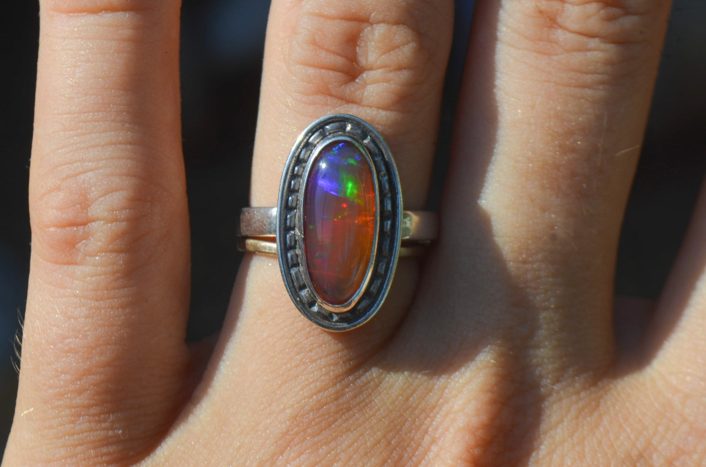 Anillo SOSTENGO con Ópalo