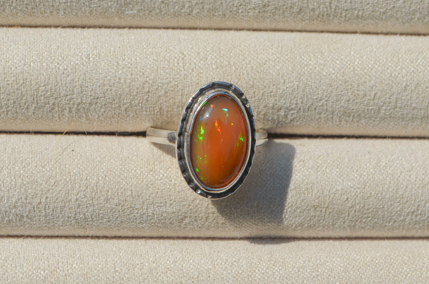 Anillo Diseño AURA de Ópalo de FUego