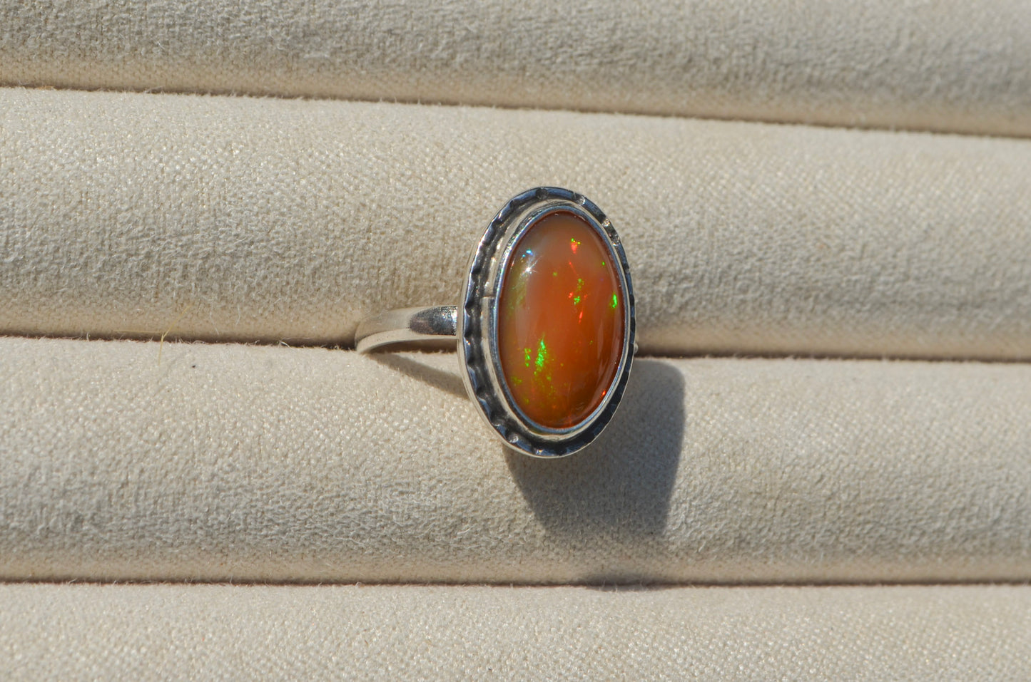 Anillo Diseño AURA de Ópalo de FUego
