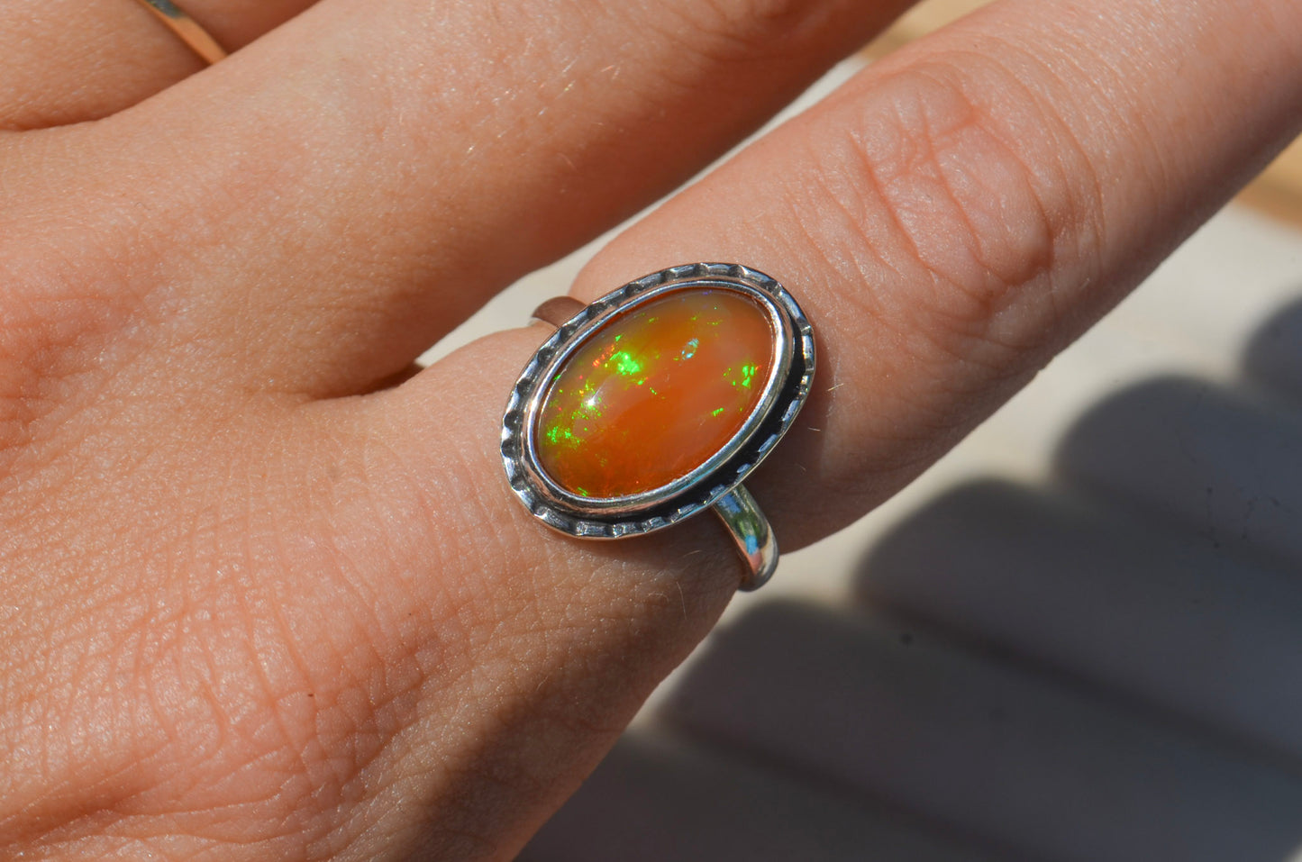 Anillo Diseño AURA de Ópalo de FUego