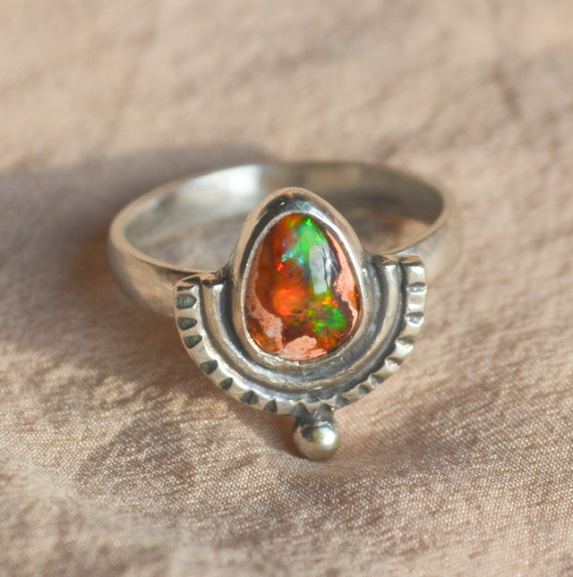 Anillo de Opalo mexicano