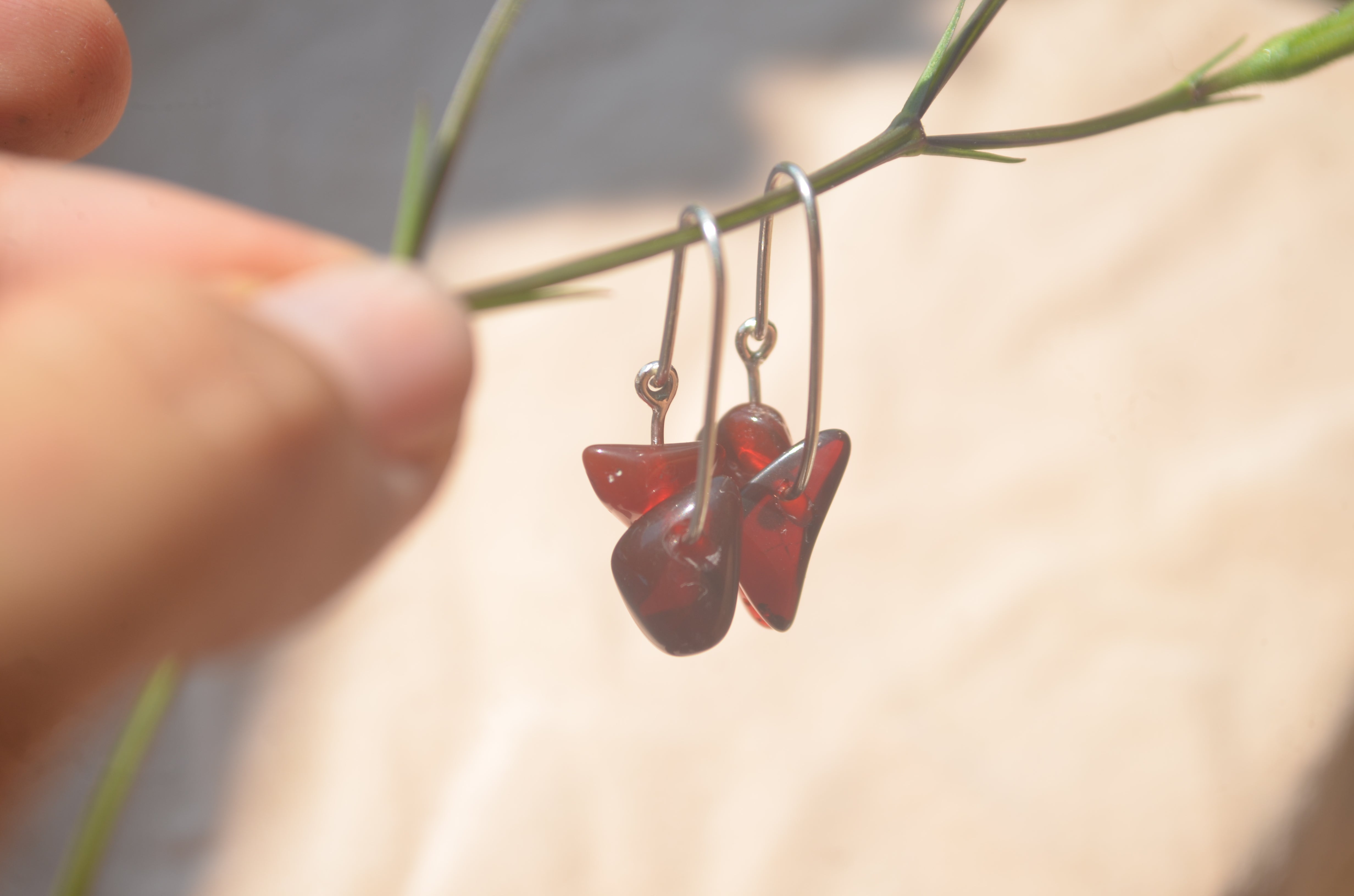 Aretes de cuentas de opalo mexicano cherry