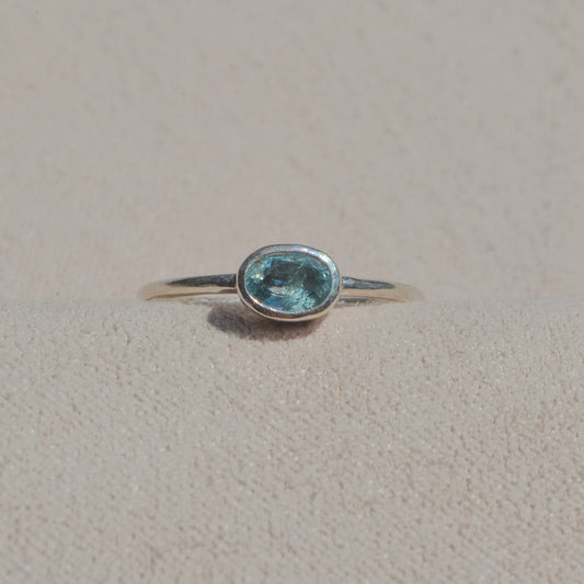 Anillo de Aguamarina