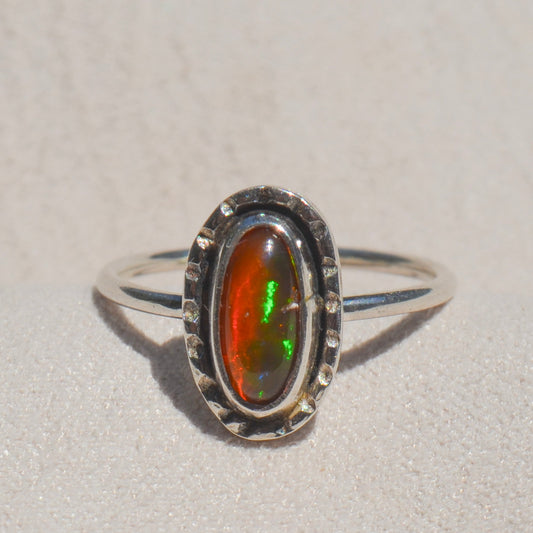 Anillo Diseño Aura de Ópalo Mexicano