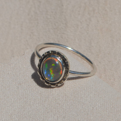 Anillo Diseño Aura de Ópalo Mexicano