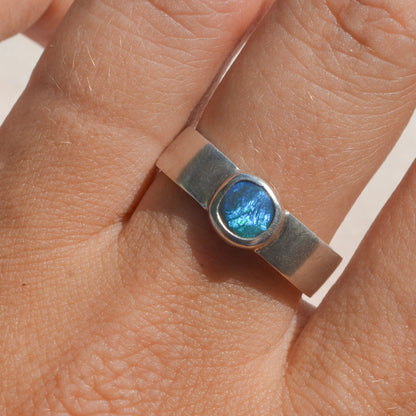 Anillo de Ópalo Australiano Negro