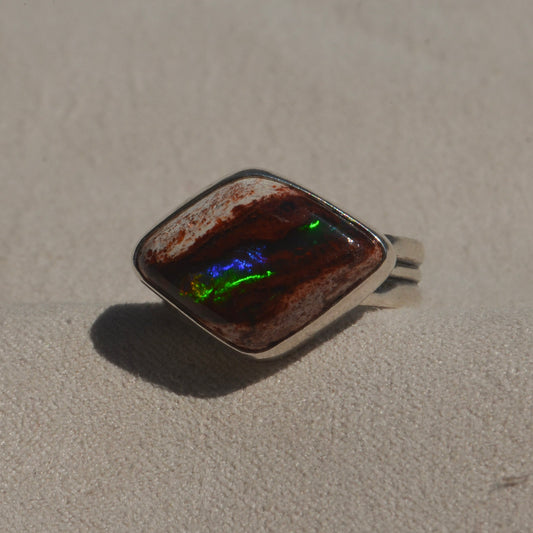 Anillo RAIZ DE LUZ con Ópalo mexicano