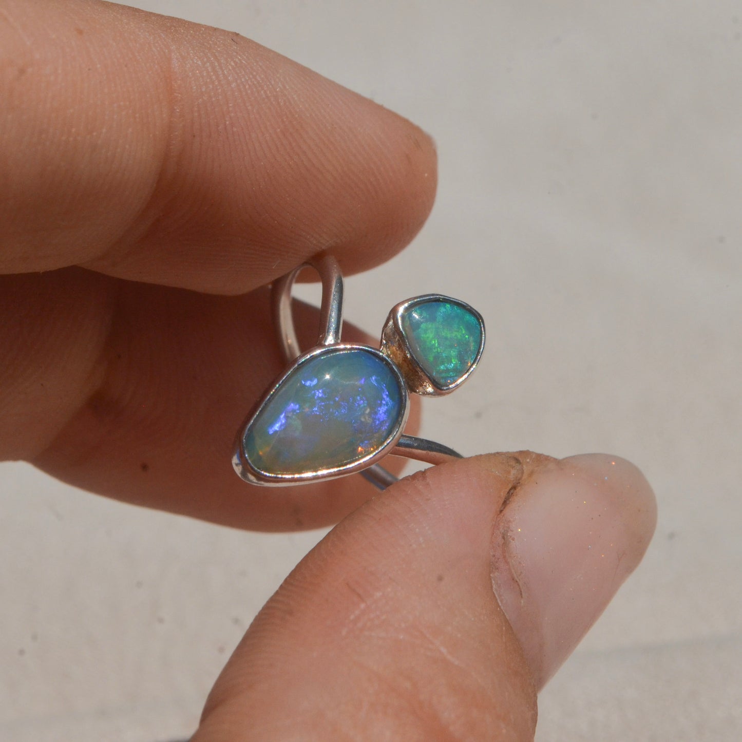 Anillo Diseño DIOSA con Opalos Australianos