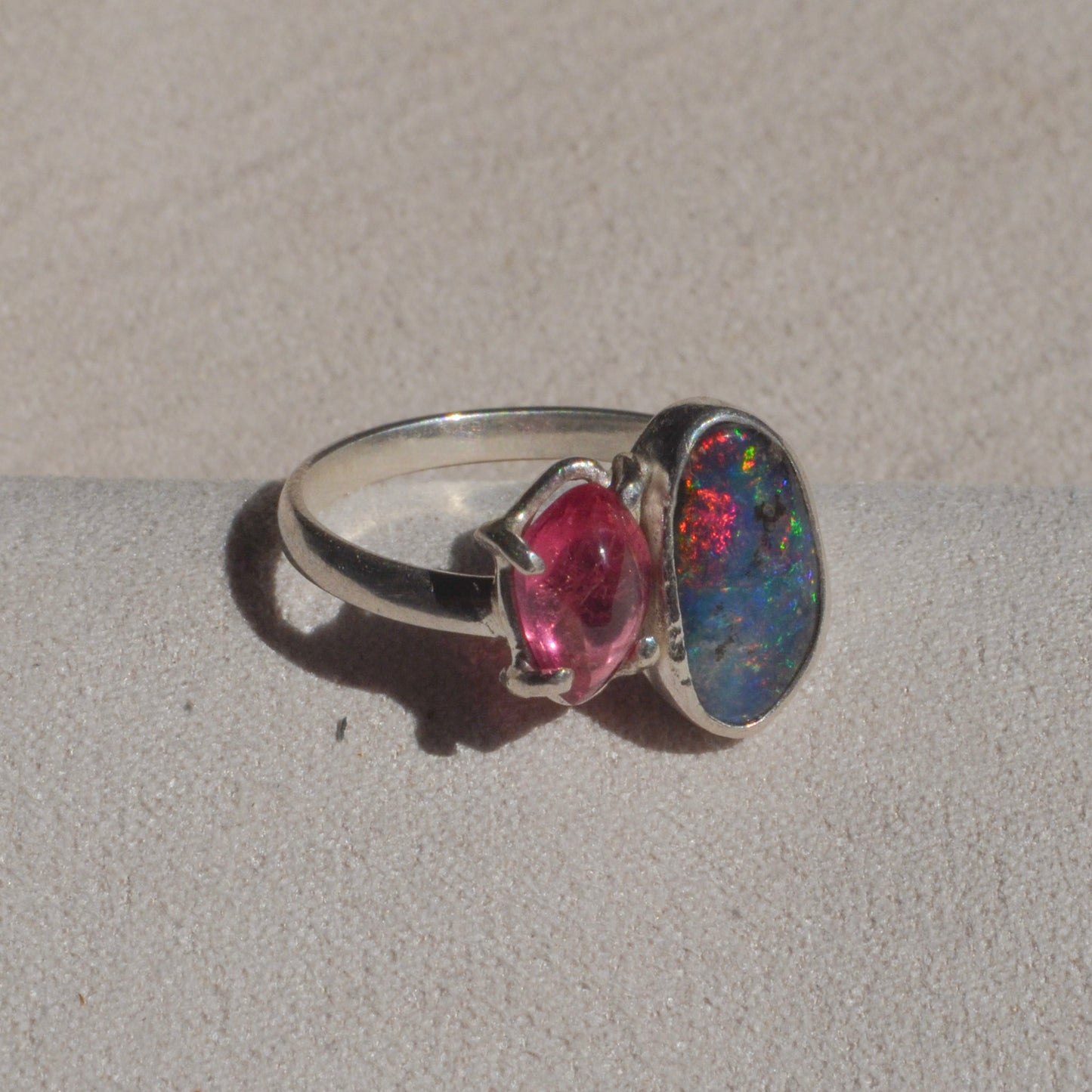 Anillo de Opalo hondureño y Turmalina Rosa UNION