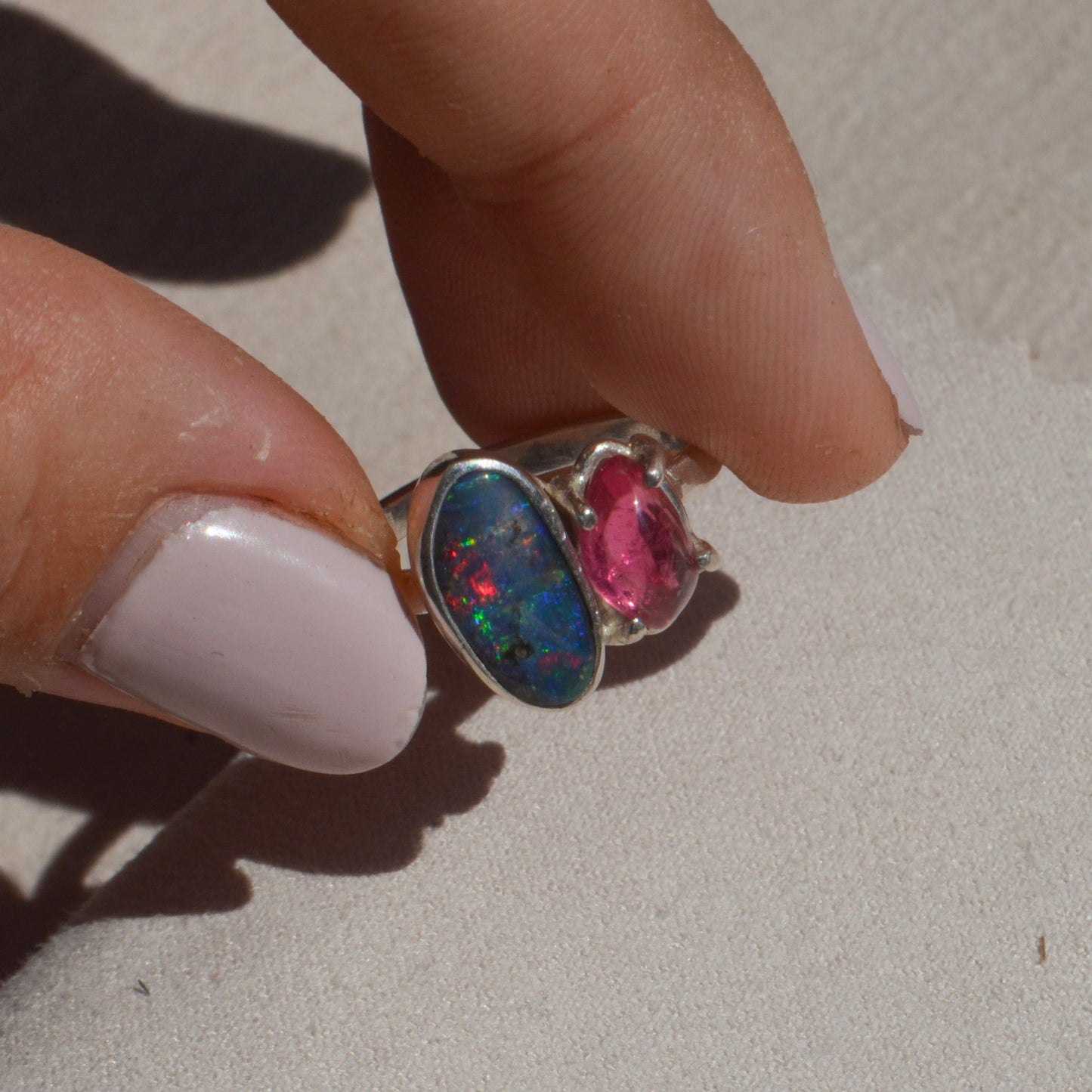 Anillo de Opalo hondureño y Turmalina Rosa UNION