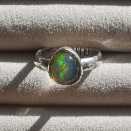 Anillo ESENCIA con Ópalo
