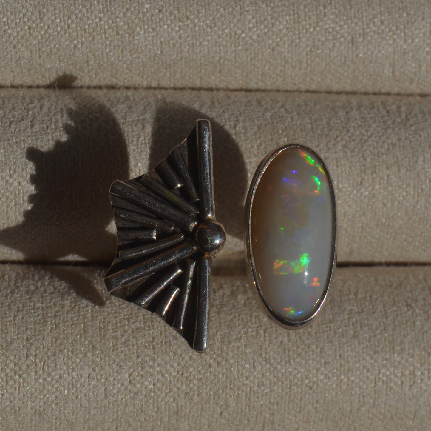 Anillo SUNSET Opalo australiano