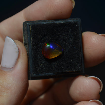 Anillo Intuición – Diseño Personalizado con Ópalo