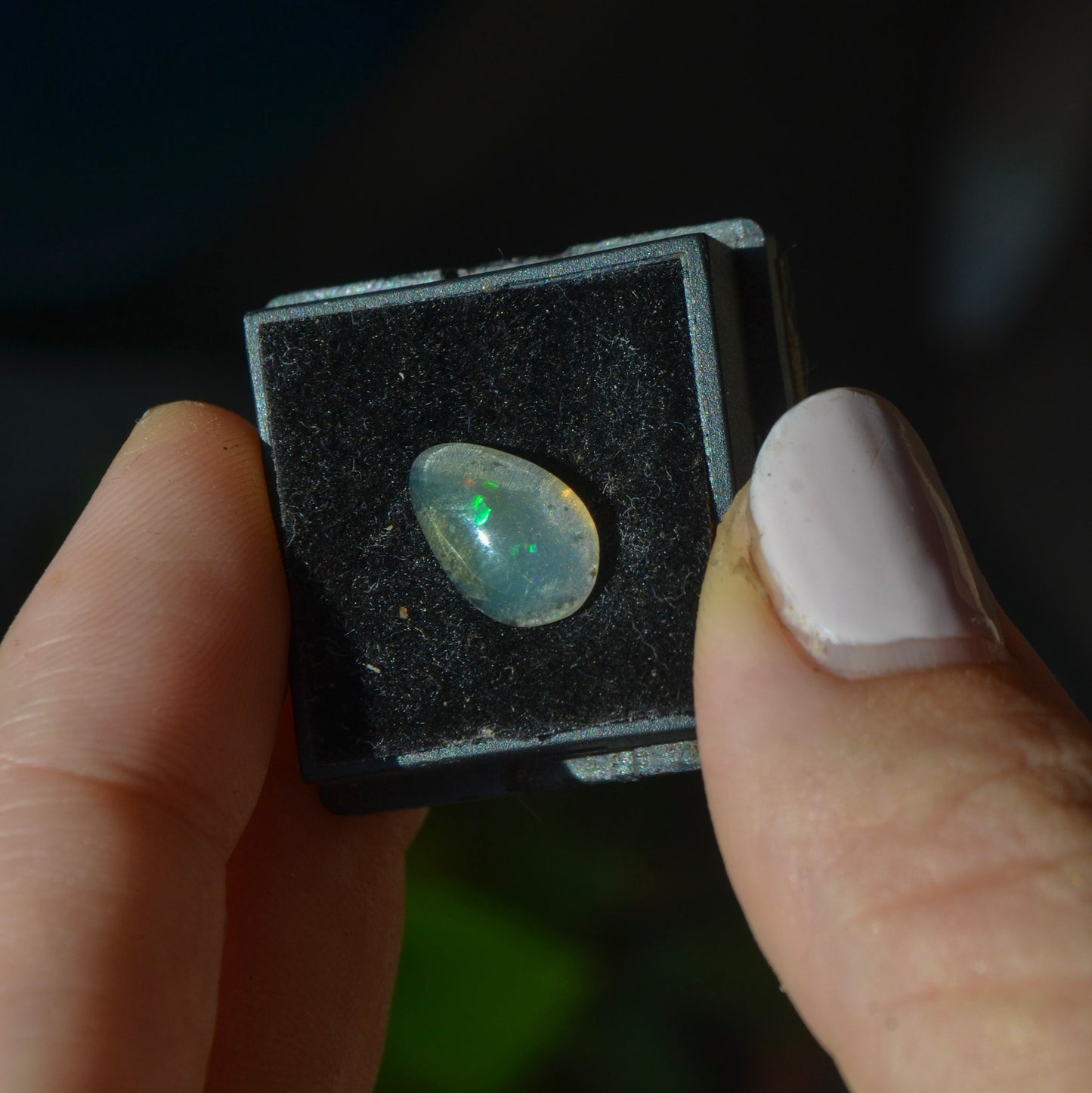 Anillo Intuición – Diseño Personalizado con Ópalo