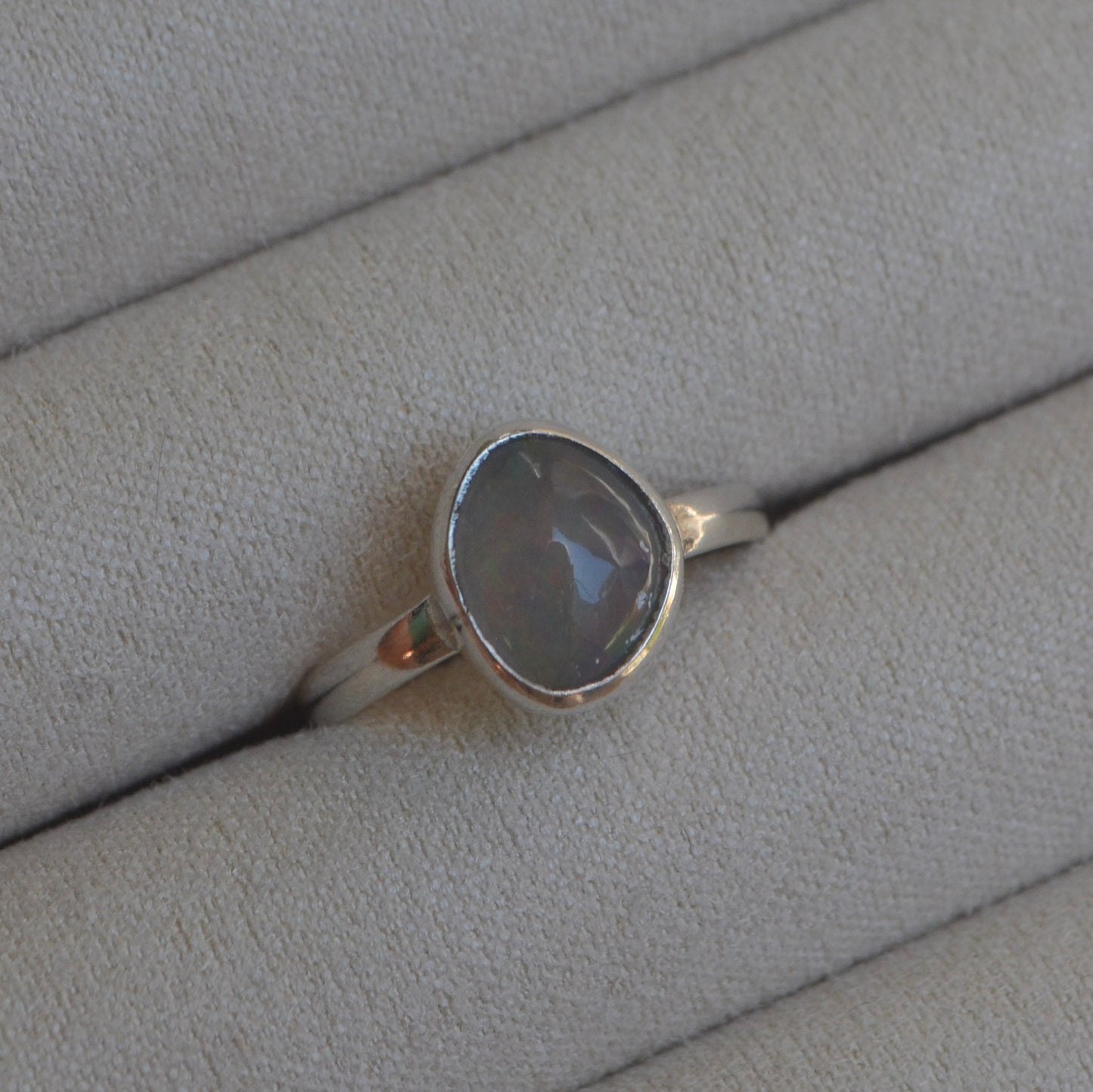 Anillo ESENCIA con Opalo mexicano