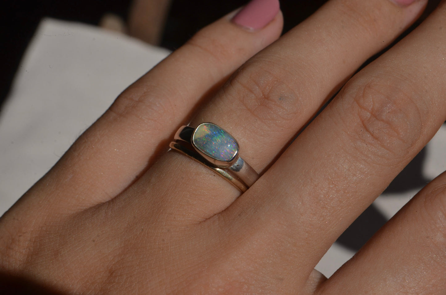 Anillo ESENCIA con Opalo Hondureño
