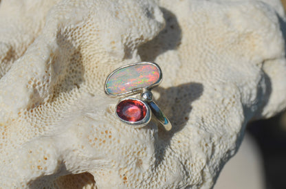 Anillo Ópalo australiano y zafiro rosa UNION