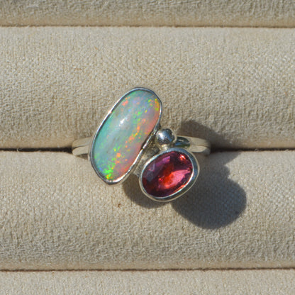 Anillo Ópalo australiano y zafiro rosa UNION