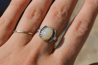 Anillo ESENCIA con Opalo
