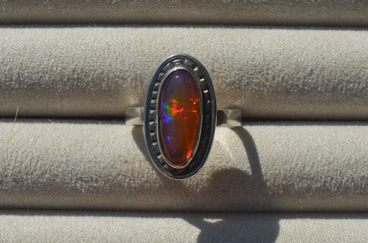Anillo SOSTENGO con Ópalo