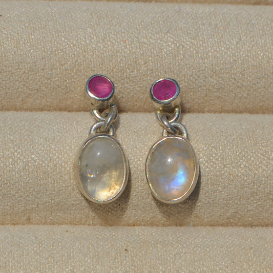 Aretes de Rubi y Piedra Luna
