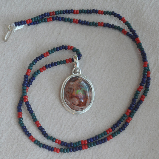 Collar Opalo con Chaquira