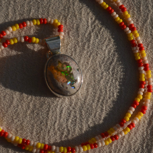 Collar Opalo con Chaquira