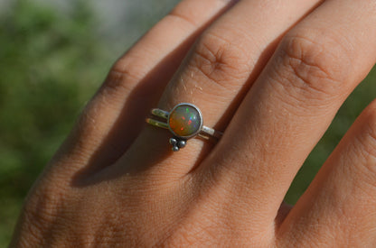 Anillo TRINIDAD con Opalo de fuego