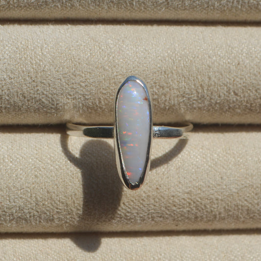 Anillo LIGERA con Opalo