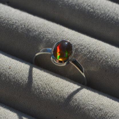 Anillo LIGERA con Opalo de fuego