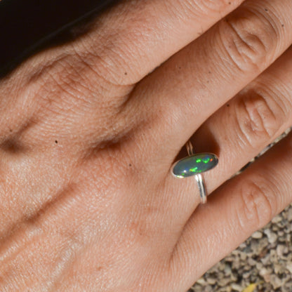 Anillo LIGERA con Opalo