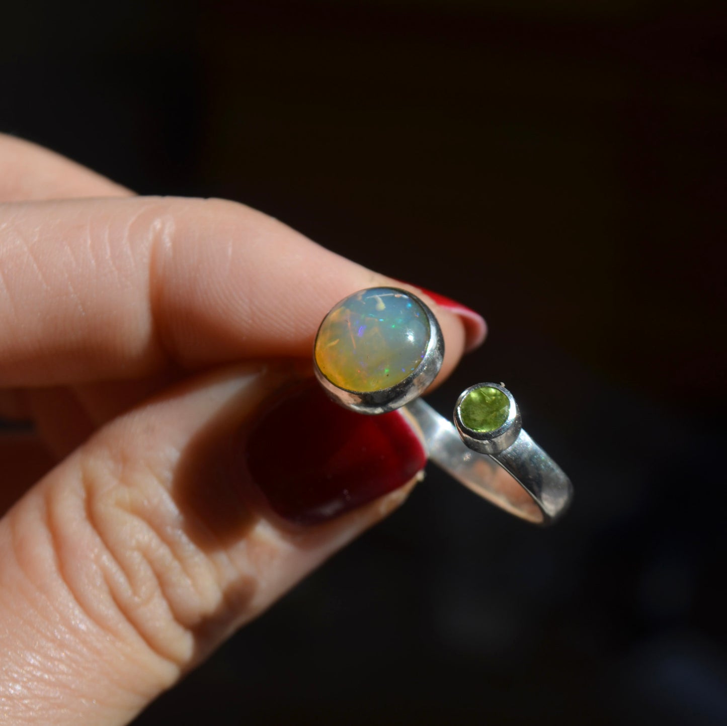 Anillo Dual con Opalo y Peridoto