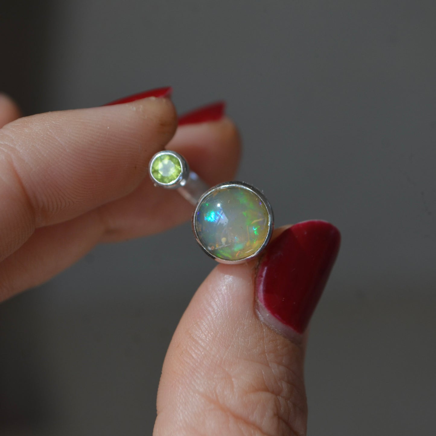Anillo Dual con Opalo y Peridoto