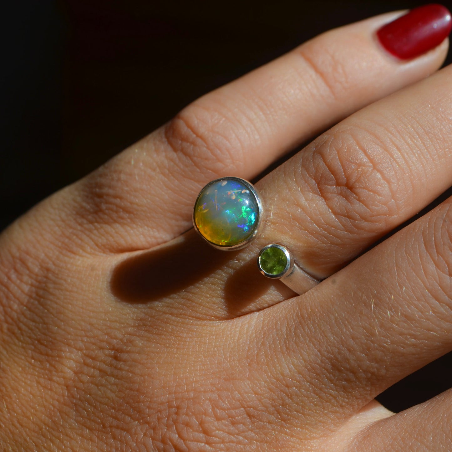 Anillo Dual con Opalo y Peridoto