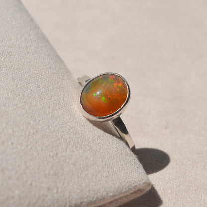 Anillo con Opalo