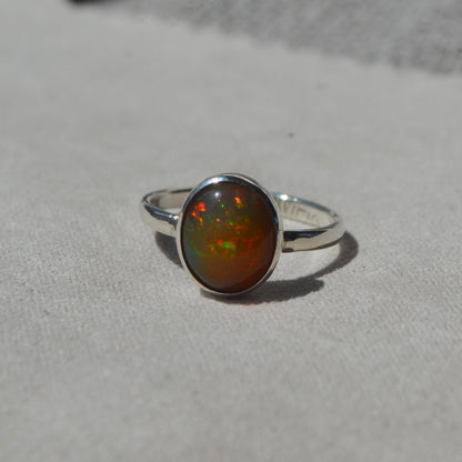 Anillo con Opalo