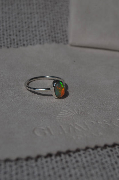 Anillo con Opalo Mexicano