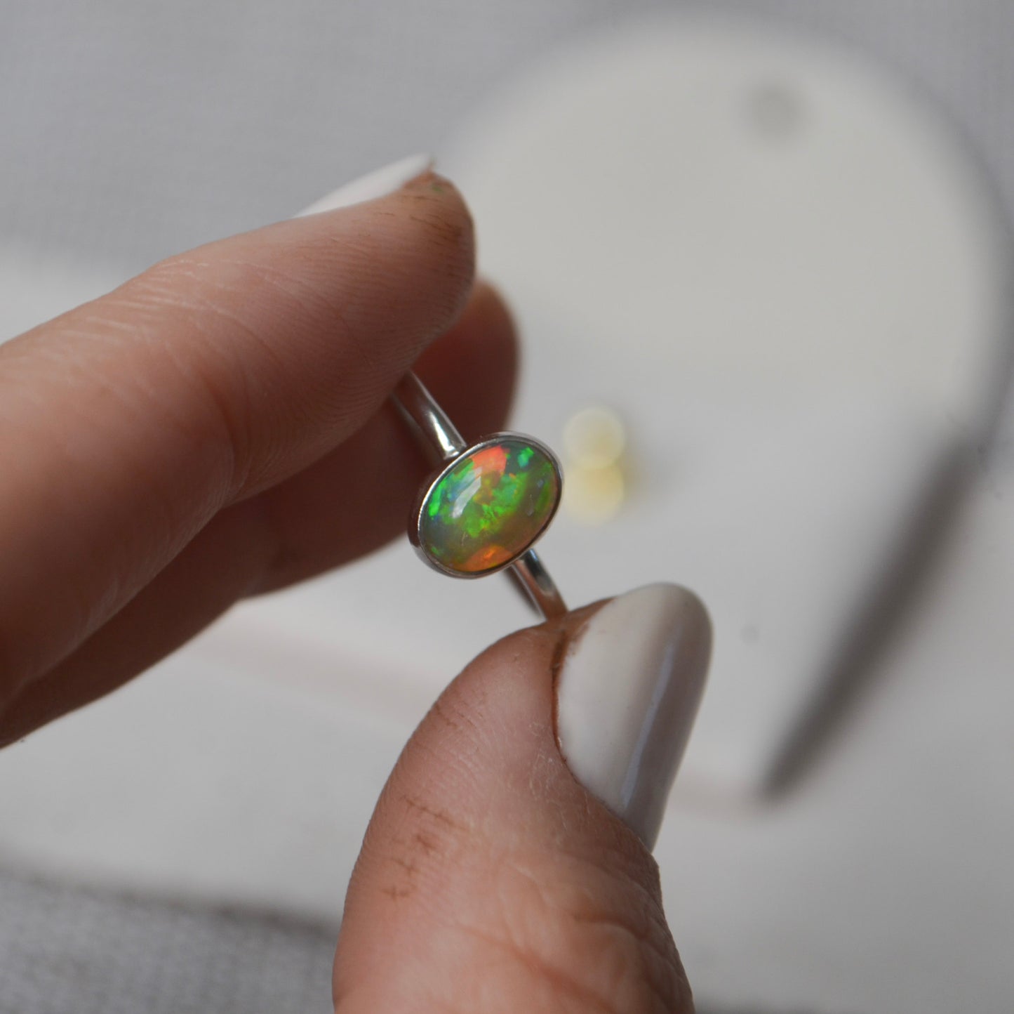 Anillo con Opalo Mexicano