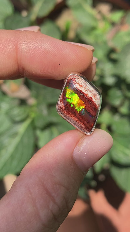 Anillo RAIZ DE LUZ con Ópalo mexicano
